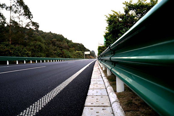吉林高速公路护栏的常用类型